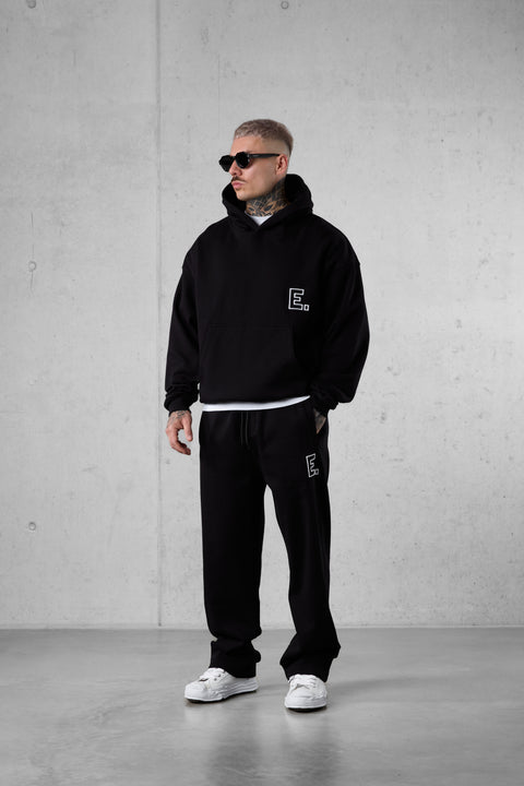 BLACK E. STATEMENT OVERSIZED HOODIE