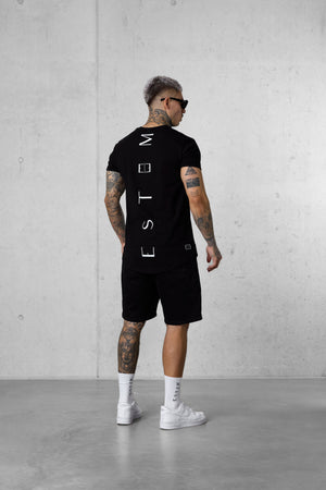 BLACK VERTICAL TEE