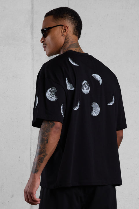 BLACK SILENT MOTION MOON OVERSIZED TEE