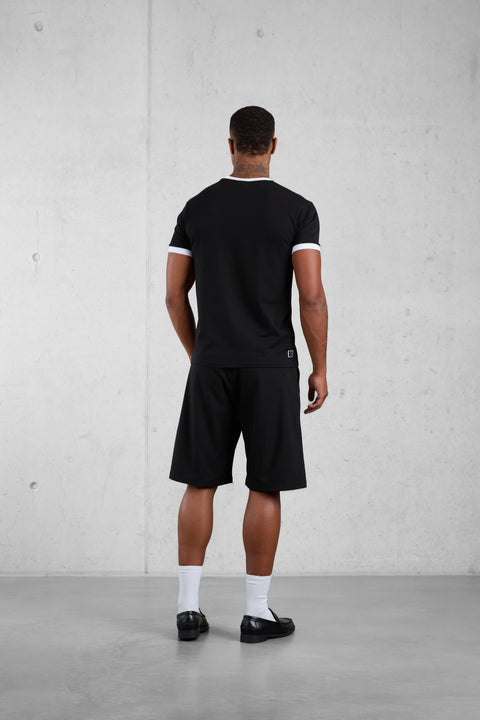 BLACK CONTRAST TEE