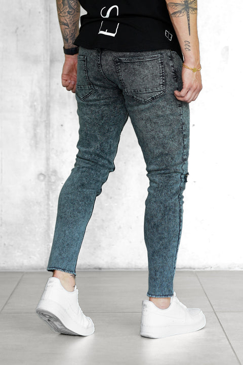 WASHED GREY DESTROYED JEANS 2.0