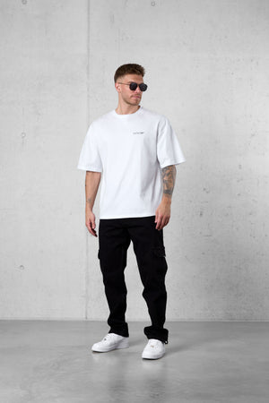 WHITE DISCREET OVERSIZED TEE